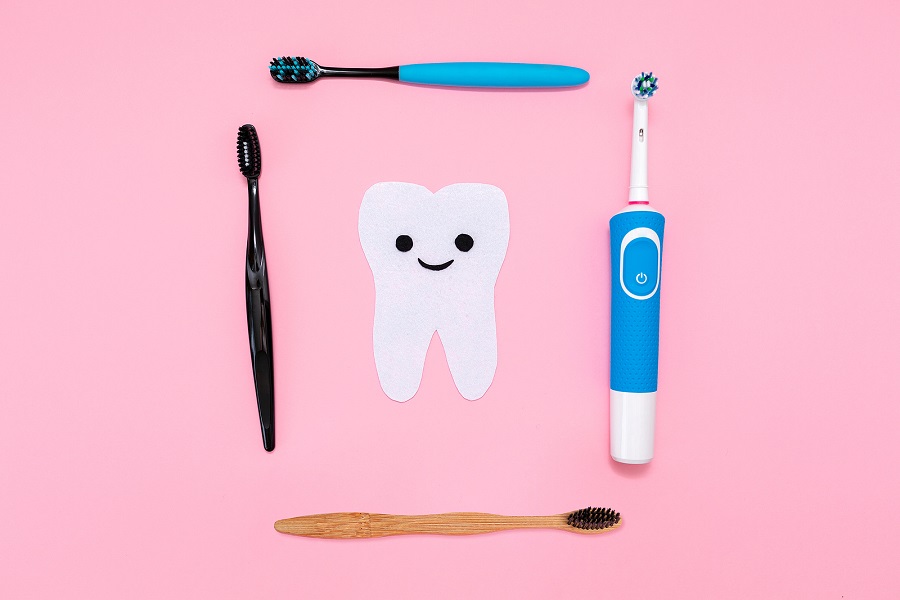 Manual Toothbrushes vs. Electric