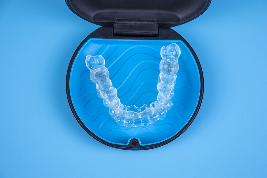 Get A Perfect Straight Smile With Invisalign