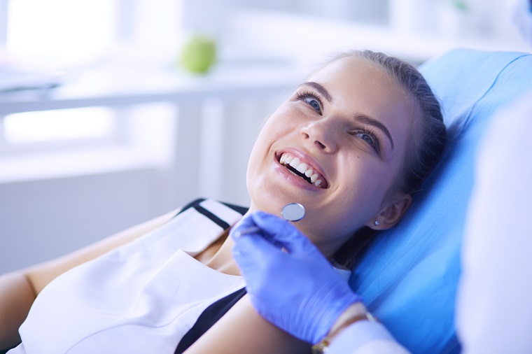 What Can a Full-Mouth Reconstruction Treat?